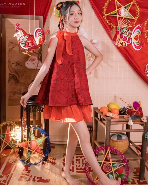 Cho Thuê Set Váy Yếm Gấm Vân Nổi Đỏ
