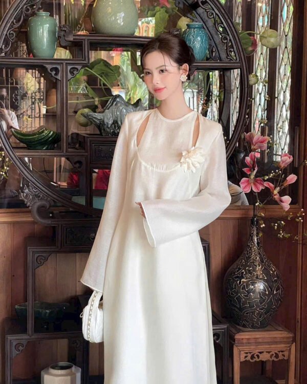 Cho Thuê Áo Dài Chi Khanh Đính Hoa Kem