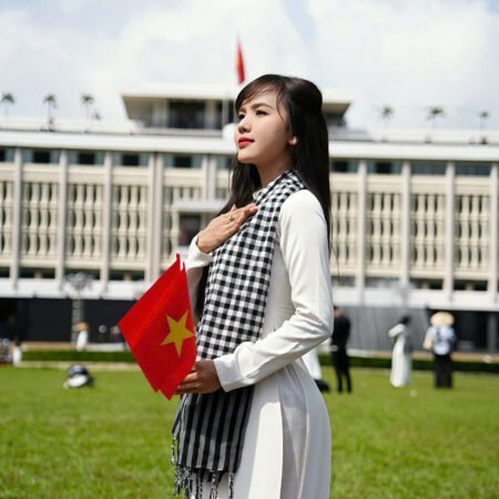 Cho Thuê Áo Dài Truyền Thống Trắng (Có Bigsize)