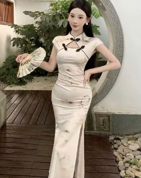 Cho Thuê Sườn Xám Thuỷ Mặc Xanh 3 Nút Tàu Kem