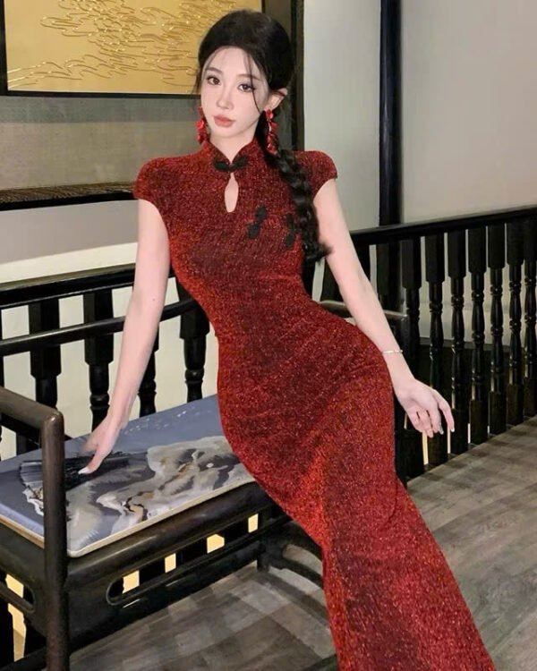 Cho Thuê Sườn Xám Kim Sa 3 Nút Tàu Đỏ