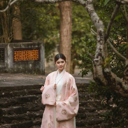 Cho Thuê Đối Khâm Nữ Hoạ Tiết Gấm Hồng