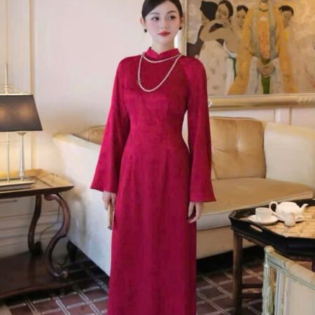 Cho Thuê Áo Dài Cổ Trụ Tâm Giao Đỏ
