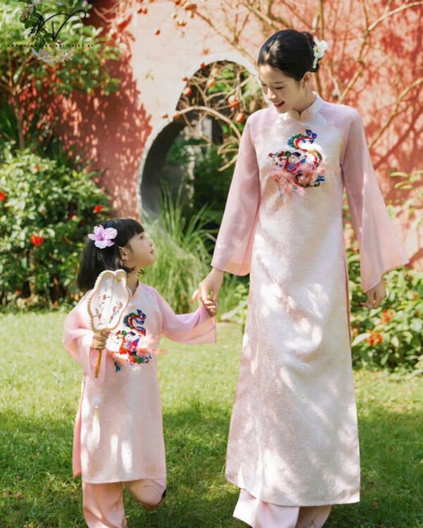 Cho Thuê Áo Dài Nữ Thêu Phụng Hồng Phấn