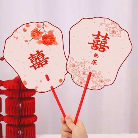 Cho Thuê Quạt Cổ Trang Hỉ Mẫu Đơn Kem