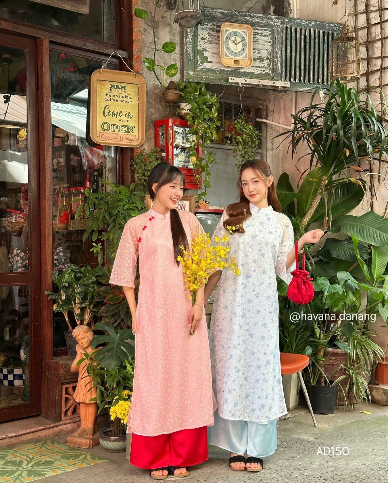 Thuê Áo Dài Nữ Xanh Hoa Nhỏ Yên Dung (Có Bigsize)