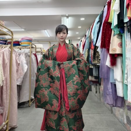 Cho Thuê Đối Khâm Nữ Xanh Hoa Văn Đỏ Tay To