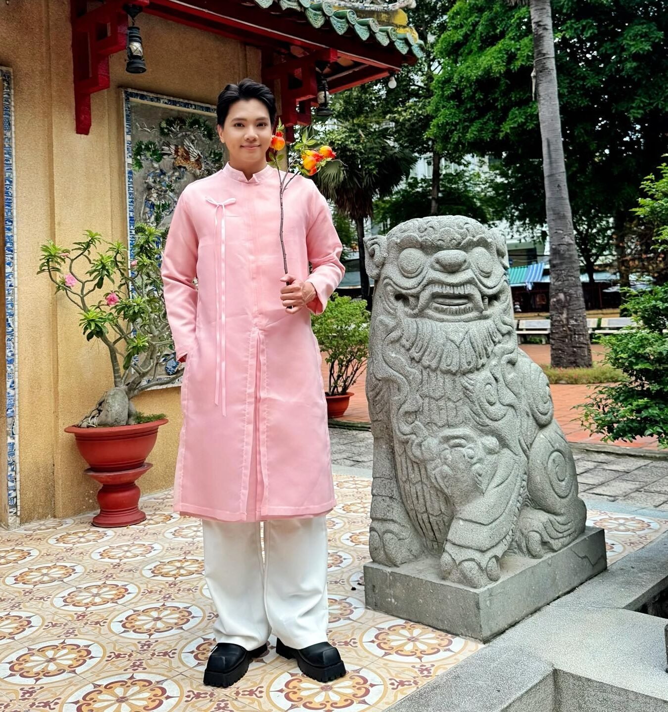 Cho Thuê Áo Dài Hồng Voan Xẻ Tà Thắt Nơ