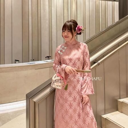 Cho Thuê Áo Dài Nữ Hồng Cổ Trụ Đồng Tiền 4 Tà Đính Nơ