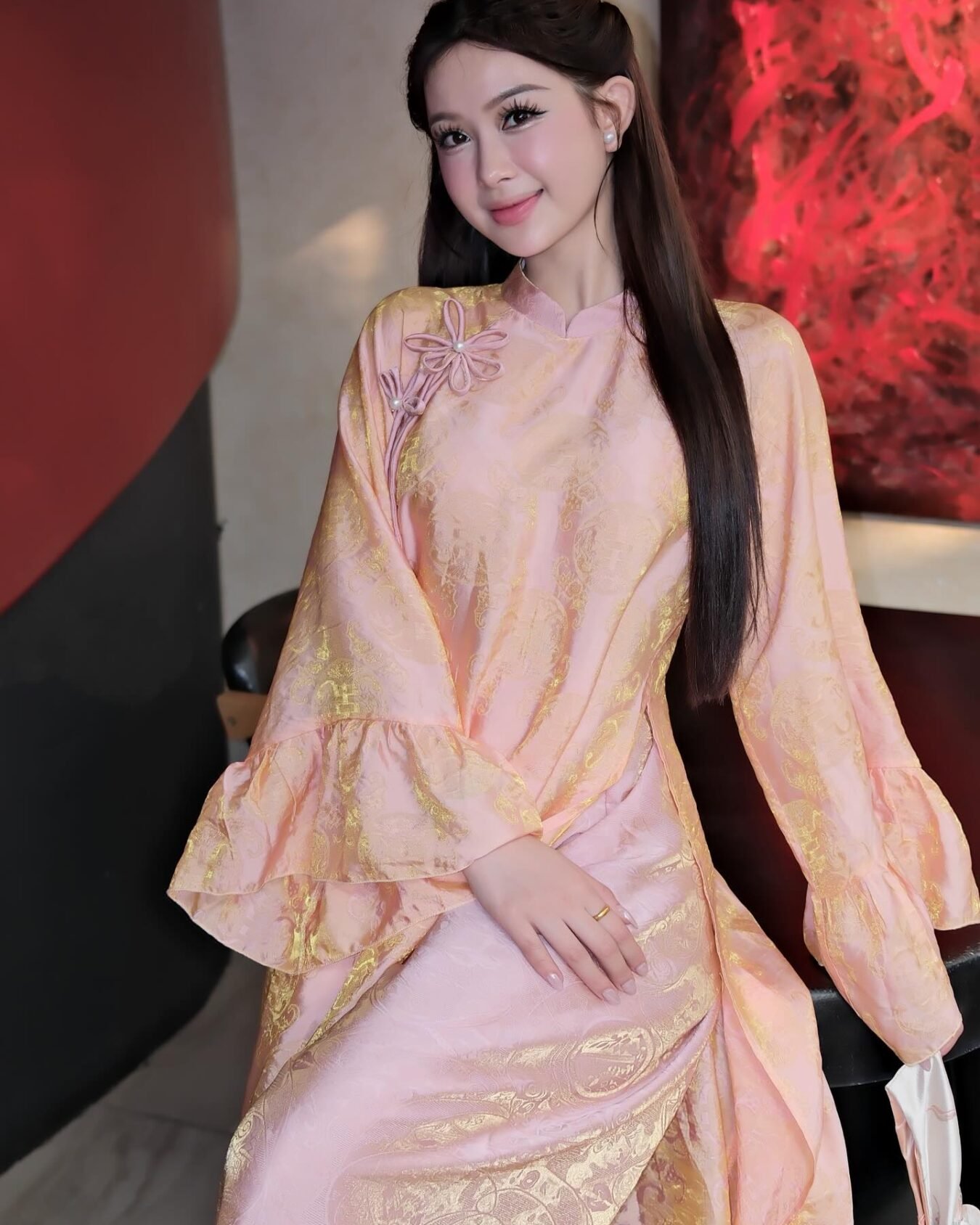 Cho Thuê Áo Dài Nữ Cổ Trụ Cam Đào Tay Loe Kết Nơ