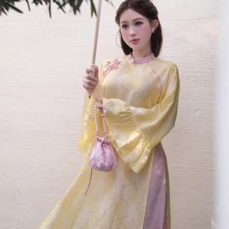 Cho Thuê Áo Dài Nữ Cổ Trụ Vàng Tay Loe Kết Nơ