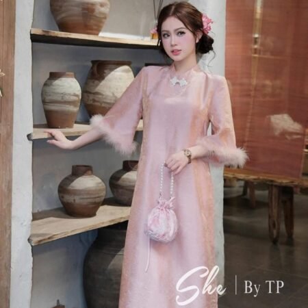 Cho Thuê Áo Dài Hồng Thọ Dơi Tay Lông