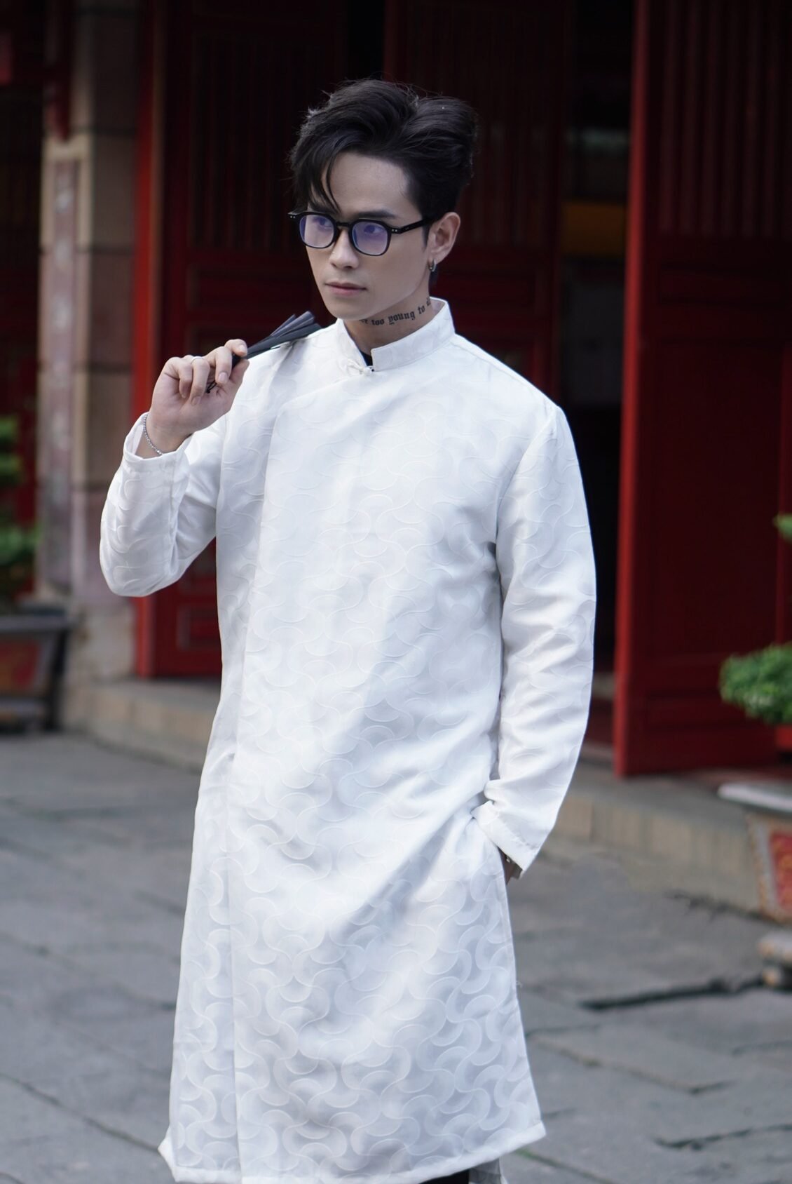 Cho Thuê Áo Dài Nam Trắng Hoạ Tiết Gấm Sóng (Có Bigsize)