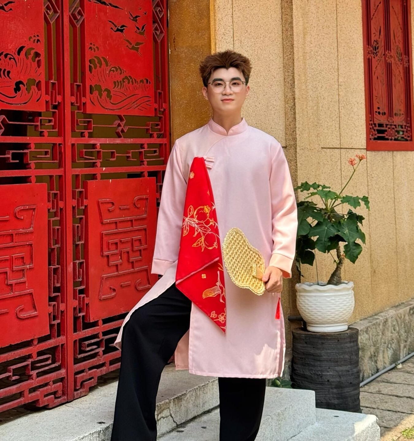 Cho Thuê Áo Dài Nam Hồng Trơn