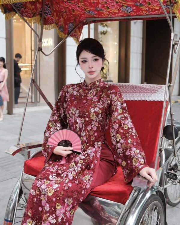 Cho Thuê Áo Dài Đỏ Kim Sa Đính Hoa 2026