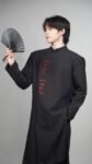 Cho Thuê Áo Dài Nam Đen Trơn Thêu Thư Pháp Silas Studio (Có Bigsize)