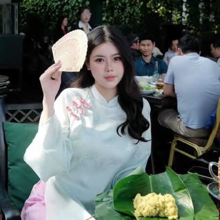 Cho Thuê Áo Dài Nữ Xanh Mint Đồng Tiền 3 Nút Tàu