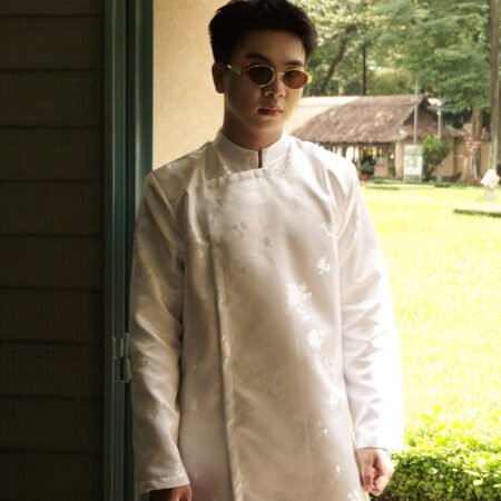 Cho Thuê Áo Dài Nam Trắng Cúc Đại Đoá Jacob Studio