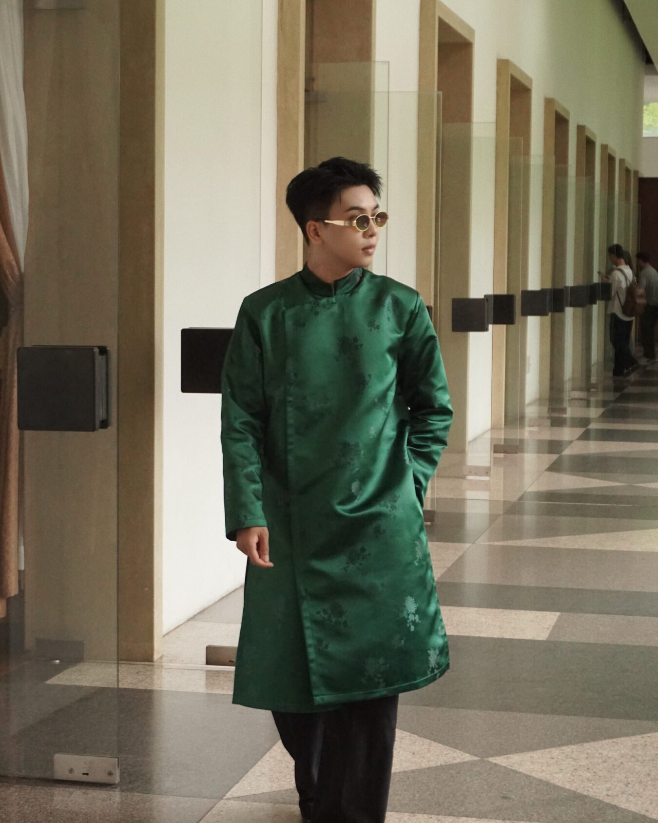 Cho Thuê Áo Dài Nam Xanh Lá Gấm Cúc Đại Đoá Jacob Studio