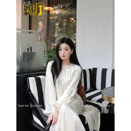 Cho Thuê Áo Dài Nữ Kem Cổ Tròn Đính Đá Chiêu Giao (Có Bigsize)
