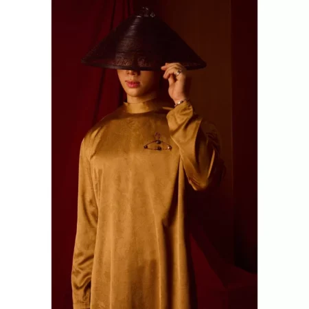 Cho Thuê Áo Dài Nam Vàng Đồng Lụa Tơ FaMe Magnus