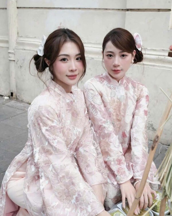 Cho Thuê Áo Dài Nữ Hồng Nhạt Cổ Trụ Kim Sa Đính Hoa