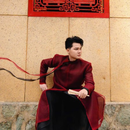 Cho Thuê Áo Dài Nam Đỏ Đen Magnus Voan 2 Lớp L