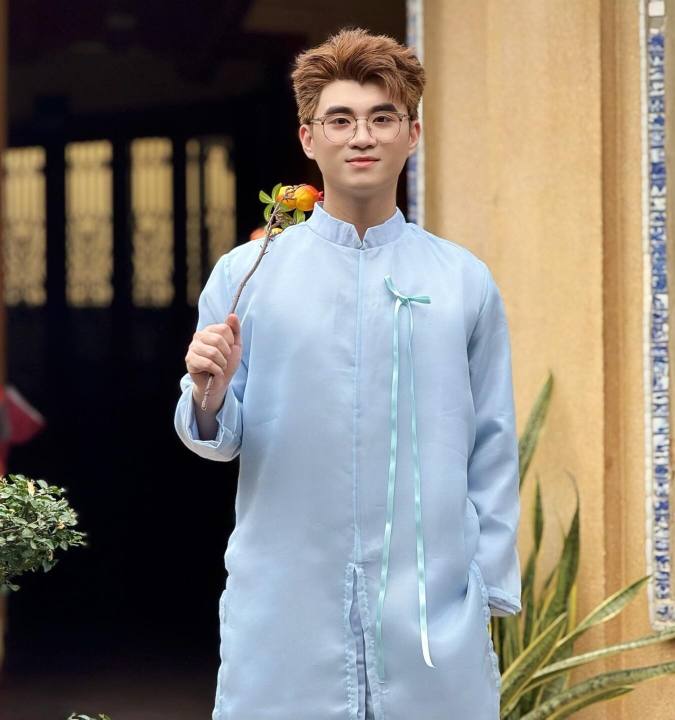 Cho Thuê Áo Dài Bưng Quả Nam Xanh Biển Voan Xẻ Tà Thắt Nơ