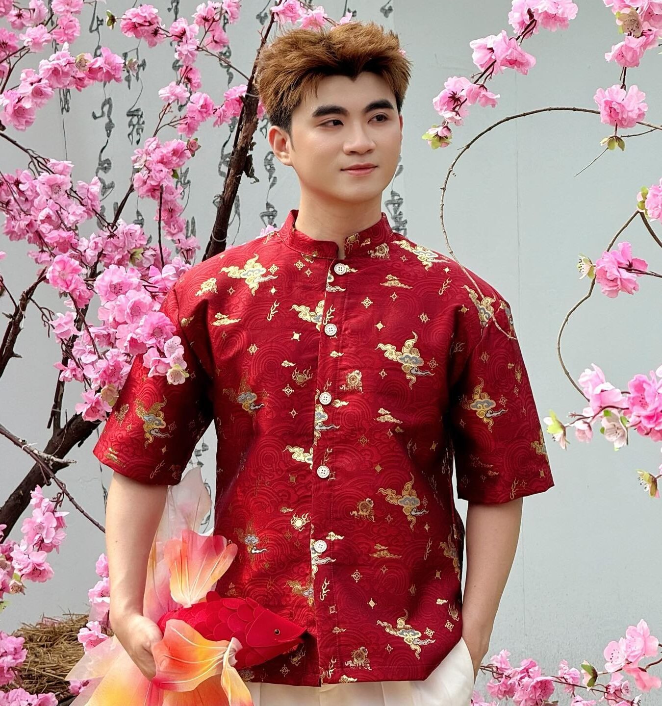 Cho Thuê Áo Dài Nam Đỏ Họa Tiết Mây