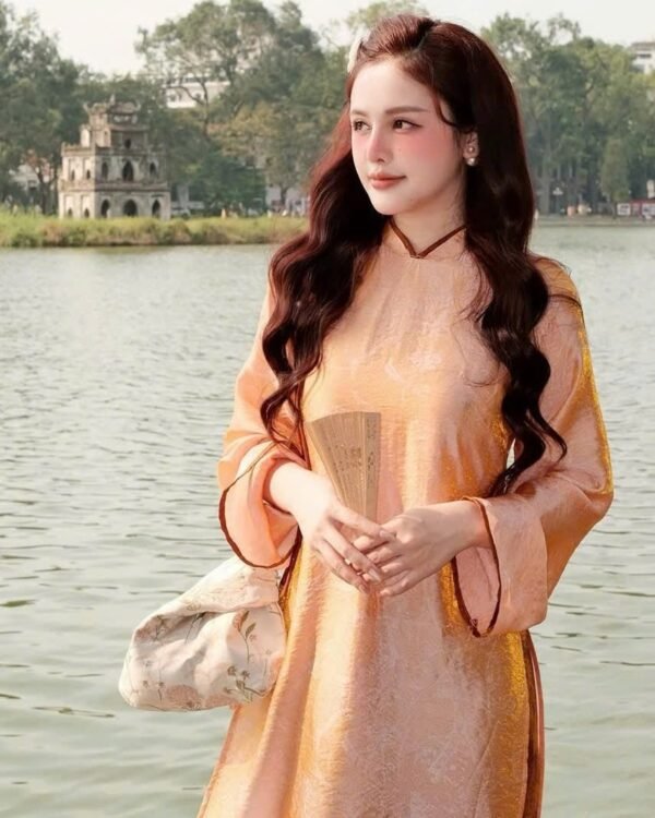 Cho Thuê Áo Dài Nữ Vàng Cổ Trụ Hoa Ngọc