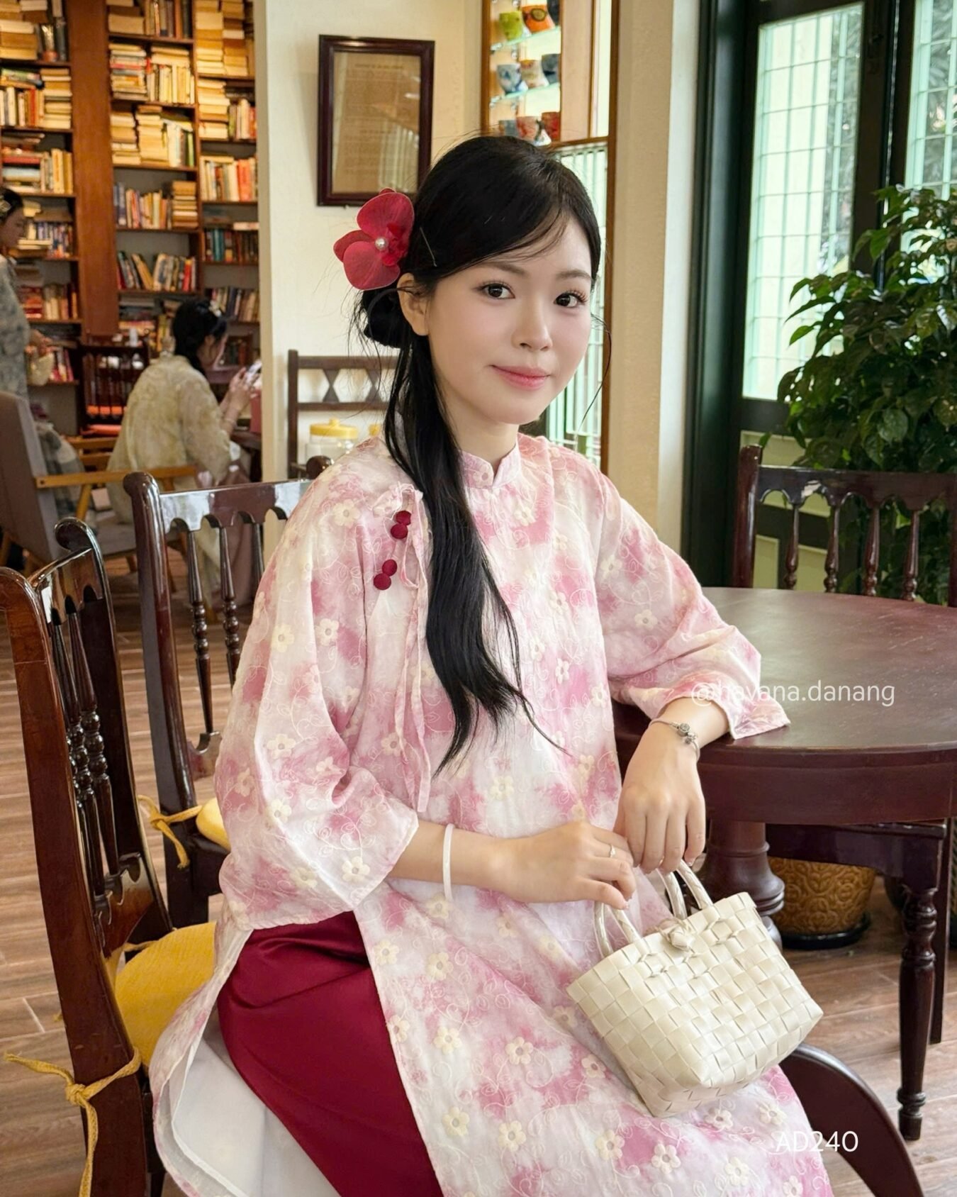 Cho Thuê Áo Dài Nữ Đỏ Đông Mai Havana (Có Bigsize)