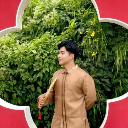 Cho Thuê Áo Dài Nâu Voan Xẻ Tà Thắt Nơ