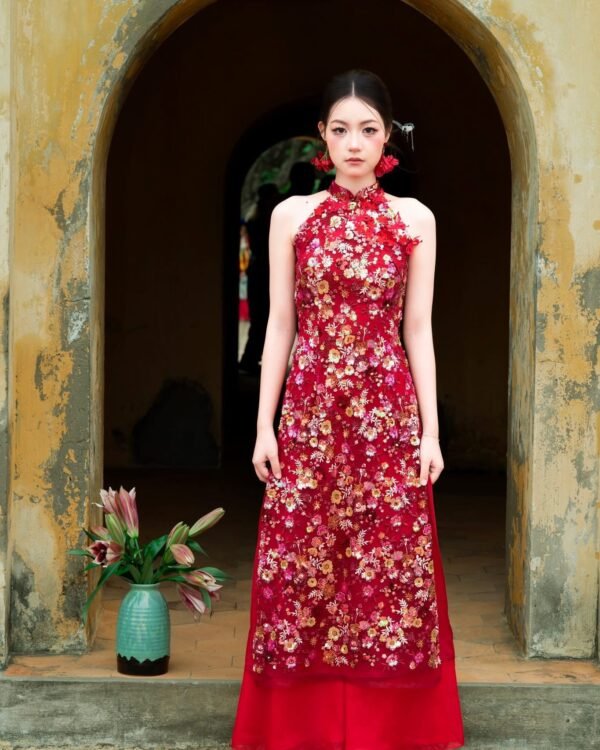 Cho Thuê Set Yếm Đỏ Kim Sa Đính Hoa
