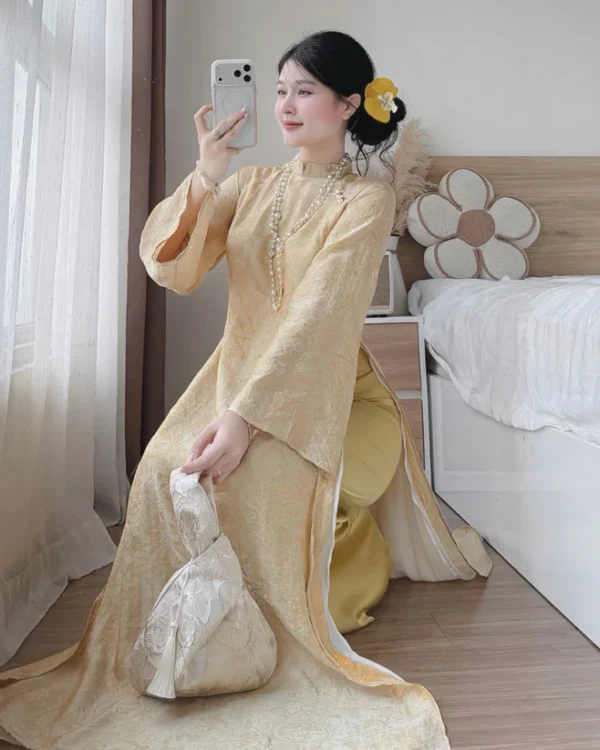 Cho Thuê Áo Dài Nữ Vàng Ánh Dương Đính Hoa Ngọc Trai (Có Bigsize)