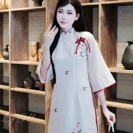 Cho Thuê Áo Dài Nữ Trắng Thêu Hoa Mai Chi