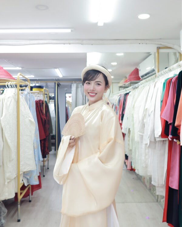 Cho Thuê Áo Tấc ( Ngũ Thân) Kem Tay Thụng ( Có bigsize)