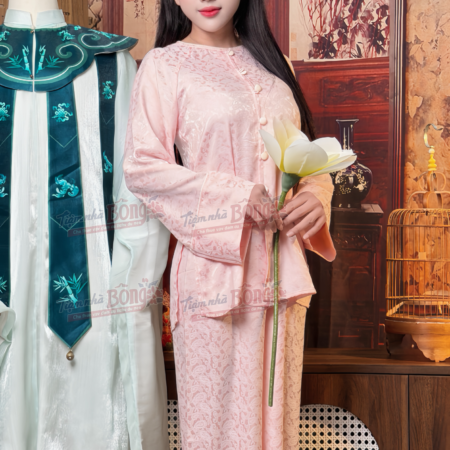 Cho Thuê Set Pháp Phục Hồng Gấm Họa Tiết Đính Nút Giữa
