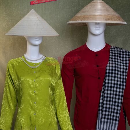 Thuê Áo Bà Ba Nam Đỏ Đô