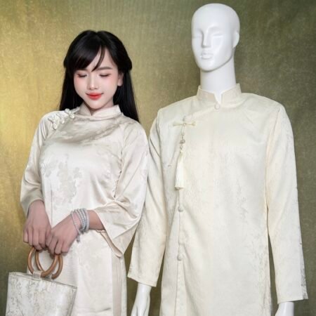 Cho Thuê Áo Dài Bưng Quả Nữ Kem Viền Cổ Hồng 3 Khảm