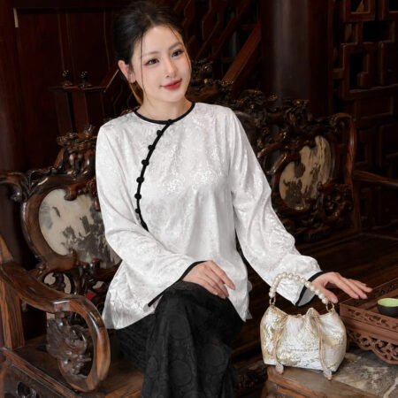 Cho Thuê Set Pháp Phục Trắng Viền Đen Đồng Tiền