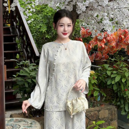 Cho Thuê Set Pháp Phục Gấm Trắng Đồng Tiền Nút Xéo