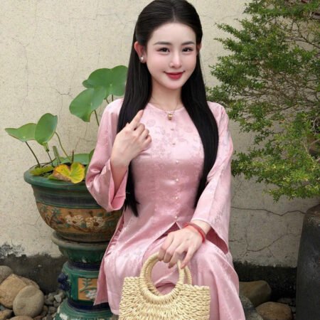Cho Thuê Pháp Phục Nữ Hồng Tâm Giao