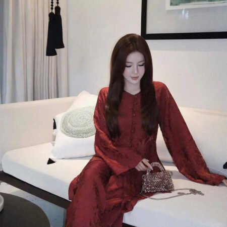 Cho Thuê Pháp Phục Nữ Đỏ Đồng Tiền Nút Giữa