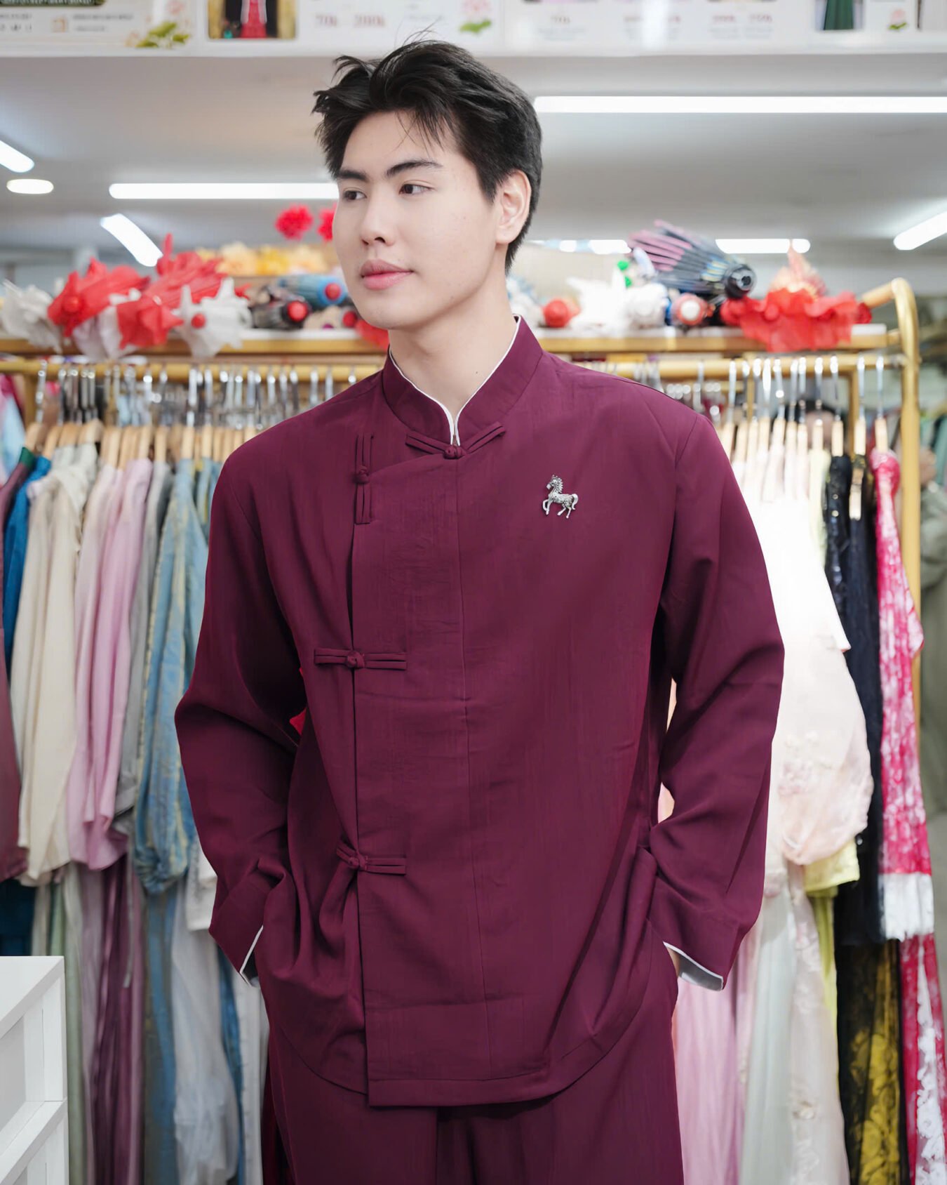 Cho Thuê Set Pháp Phục Nam Đỏ Đô