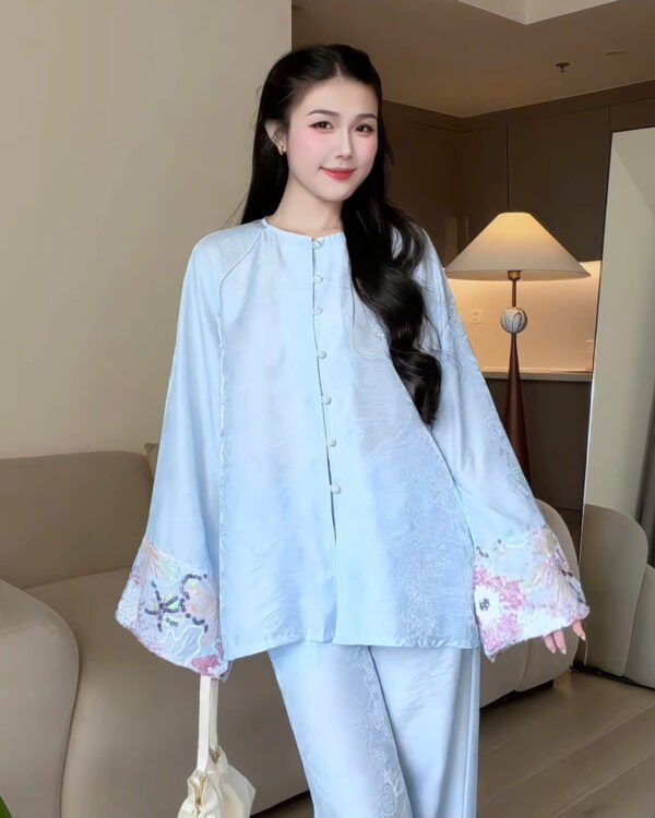 Cho Thuê Pháp Phục Nữ Xanh Dương Nhạt Tay Kim Sa