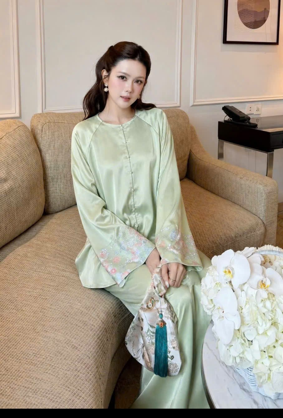 Cho Thuê Pháp Phục Nữ Xanh Ngọc Tay Kim Sa