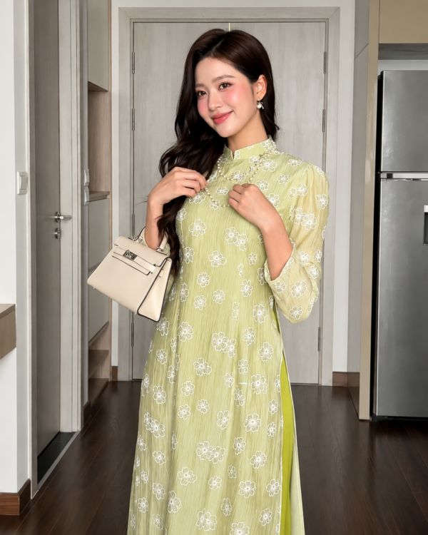 Cho Thuê Áo Dài Nữ Xanh Cốm Thêu Hoa Trắng