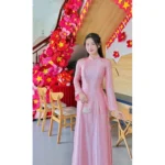 Cho Thuê Áo Dài Nữ Hồng Đậm Cổ Trụ Tay Loe Thêu Lá Cờ