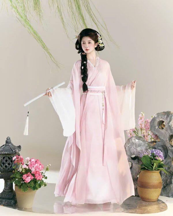 Cho Thuê Hán Phục Nữ Trắng Hồng Cổ Hoạ Tiết
