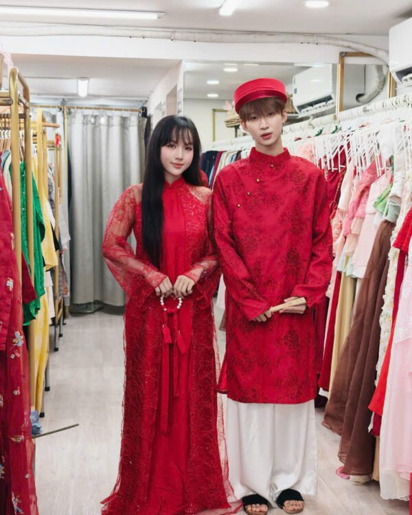 Cho Thuê Áo Dài Nữ Ren Đỏ Cổ Trụ